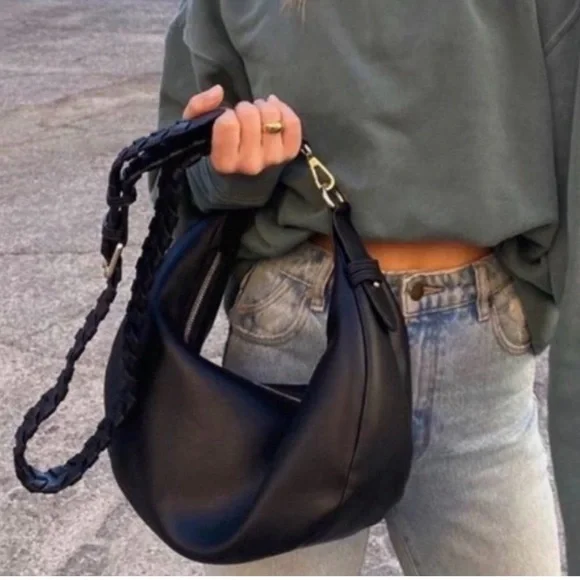 Jules Kae Black Crossbody Bag - Picture 2 of 7